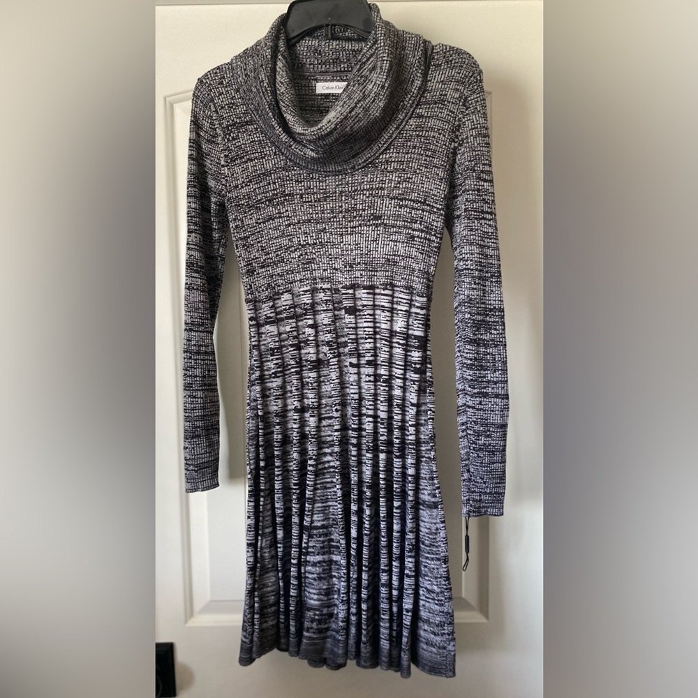 Calvin Klein Textured Black and Gray Sweater Knit Dress (M).